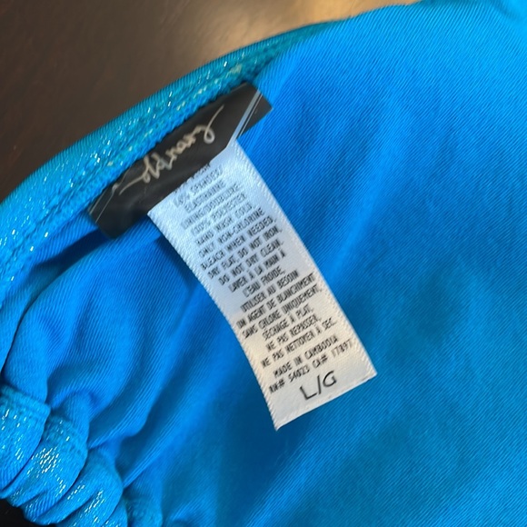 Mismatched bikini top and bottom - Picture 11 of 11